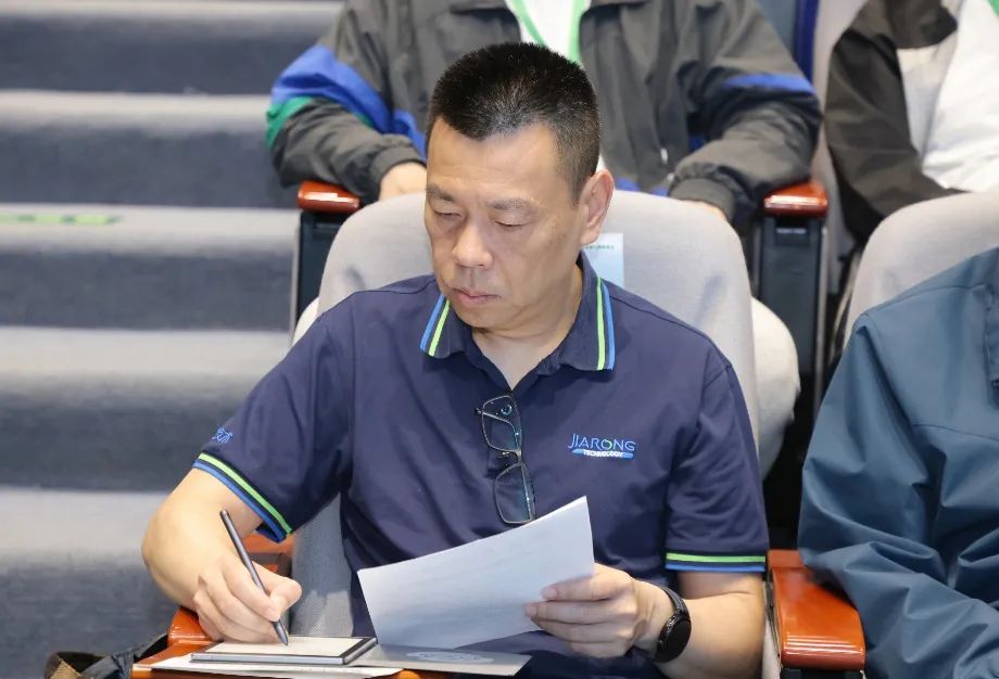 拼搏体育总经理蒋林煜出席环境博论