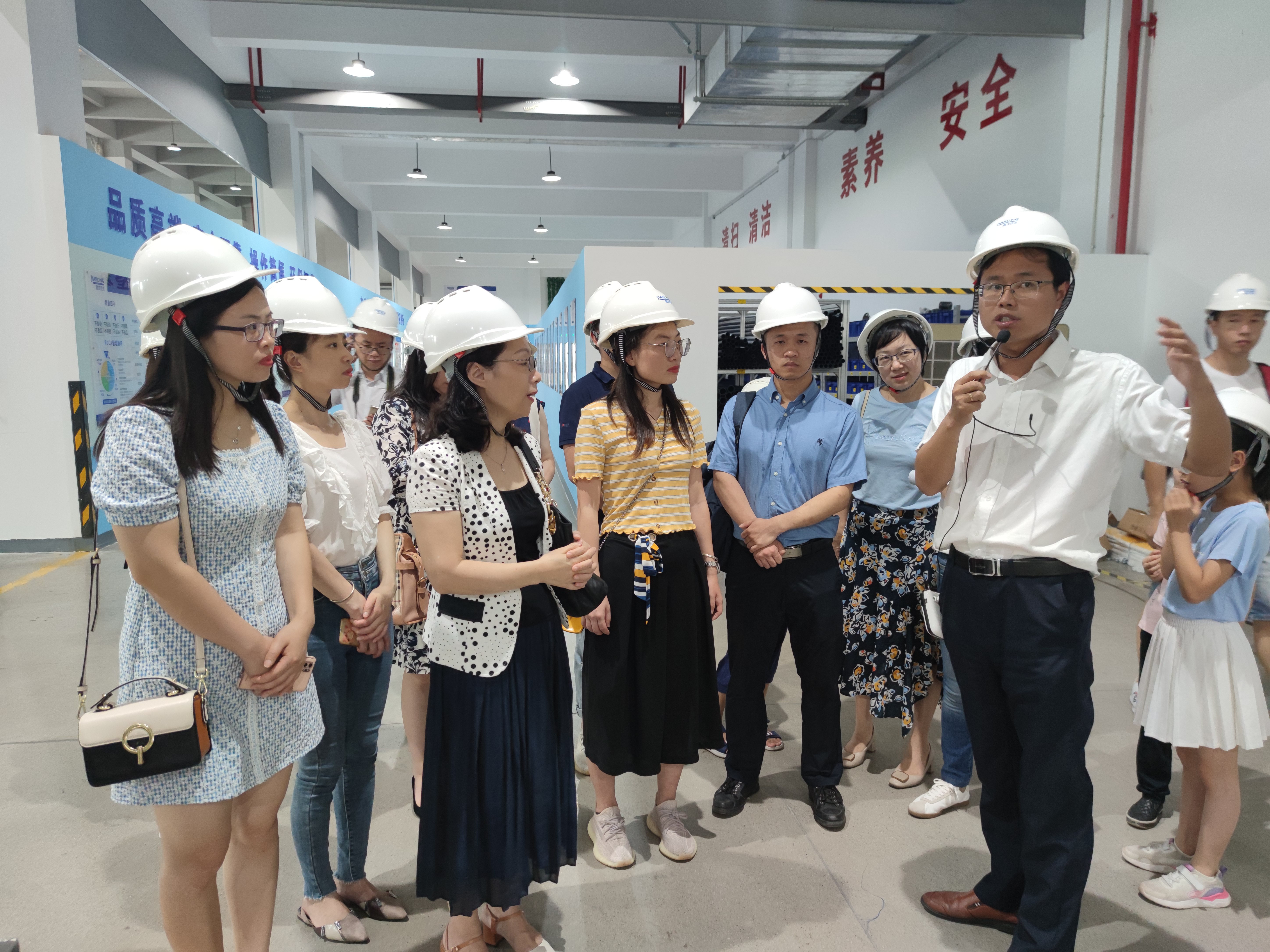 1621819628433919.jpg 1621819628433919.jpg